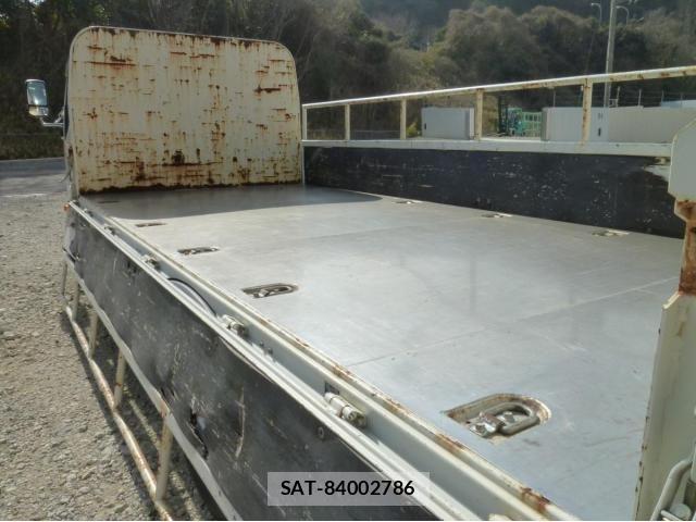Hino DUTRO 2019-03 3064948-14