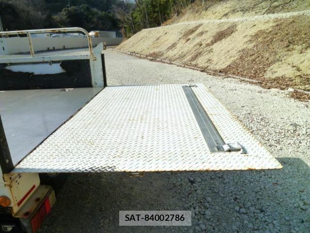 Hino DUTRO 2019-03 3064948-22