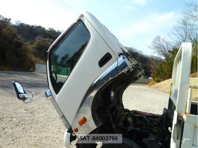 Hino DUTRO 2019-03 3064948-8
