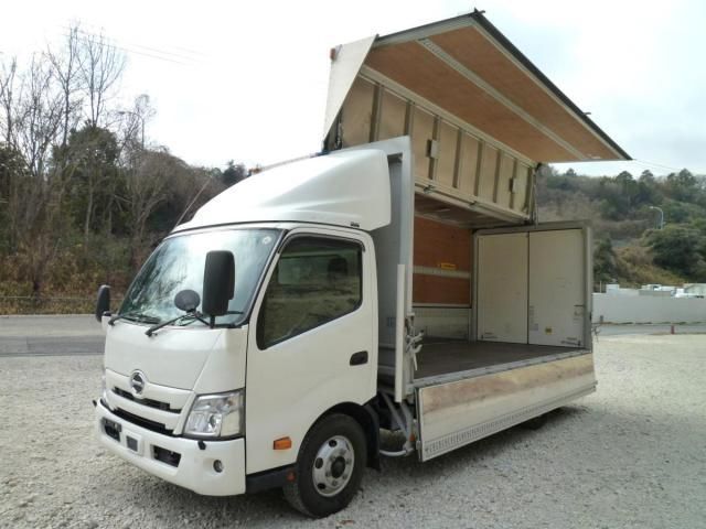Hino DUTRO 2022-10 3292659-15