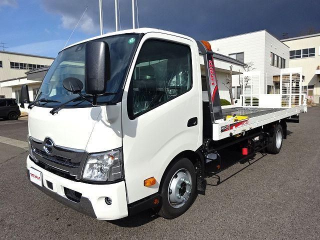Hino DUTRO 2025-06 3356729-0
