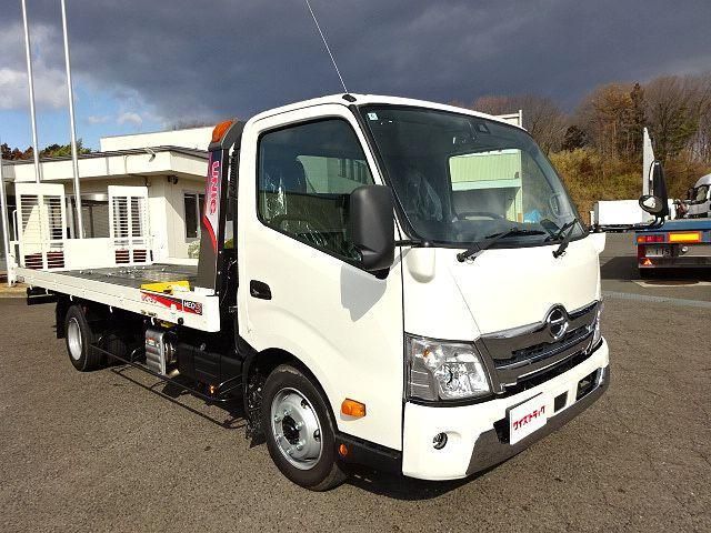 Hino DUTRO 2025-06 3356729-2