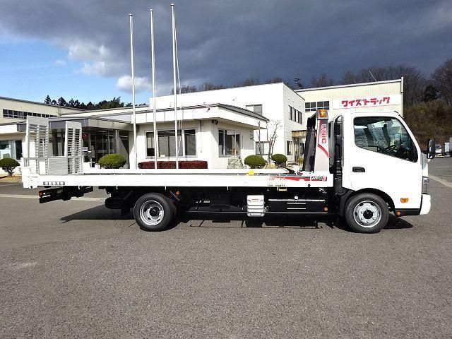 Hino DUTRO 2025-06 3356729-4