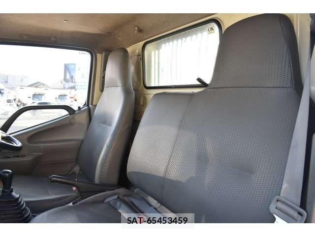 Hino DUTRO 2013-11 3414029-10