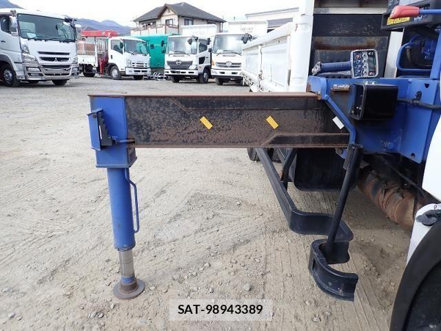 Hino DUTRO 2013-12 3420882-9