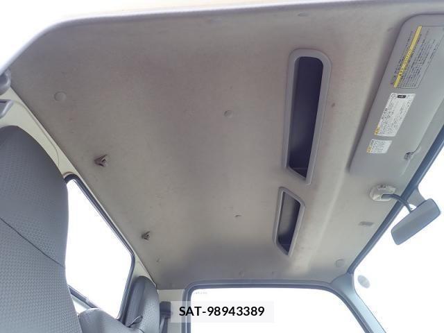 Hino DUTRO 2013-12 3420882-13