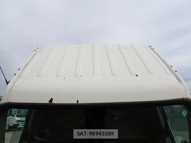 Hino DUTRO 2013-12 3420882-25