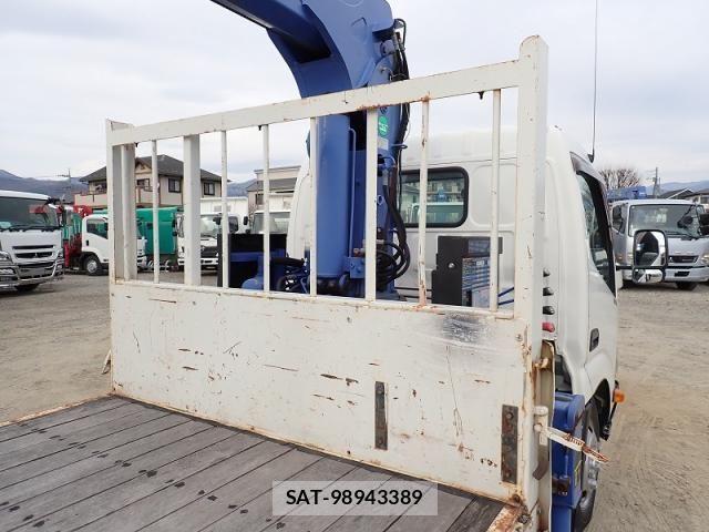 Hino DUTRO 2013-12 3420882-8