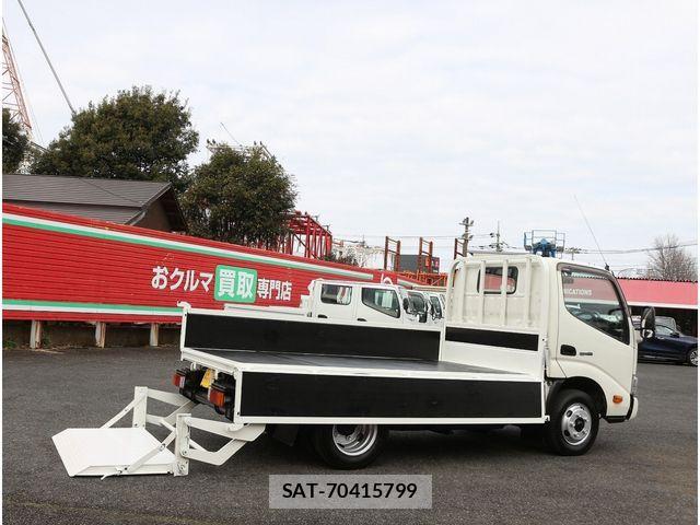 Hino DUTRO 2017-05 3667700-14