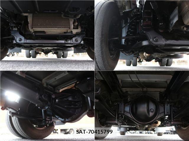 Hino DUTRO 2017-05 3667700-19
