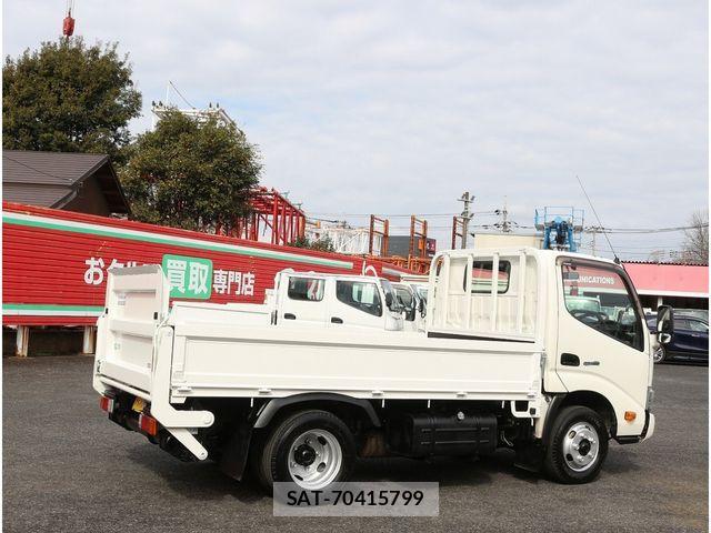 Hino DUTRO 2017-05 3667700-2