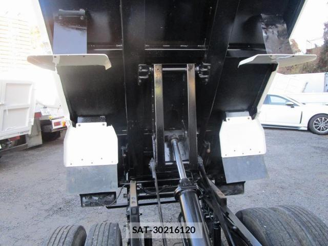 Hino DUTRO 2012-10 3667689-11