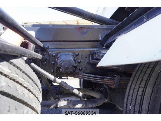 Hino DUTRO 2014-02 3667639-11