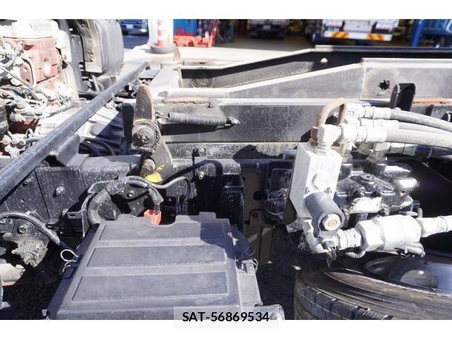 Hino DUTRO 2014-02 3667639-12