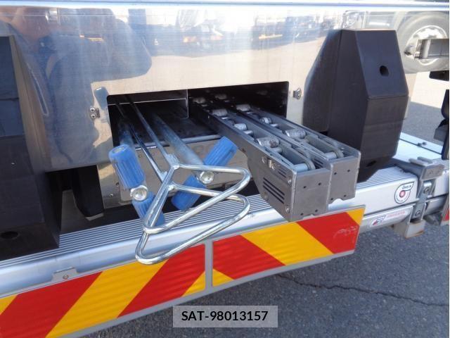Hino DUTRO 2021-02 3667626-11