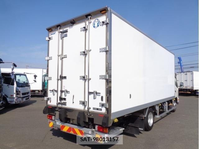 Hino DUTRO 2021-02 3667626-2