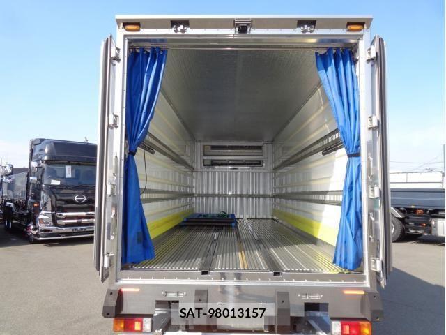 Hino DUTRO 2021-02 3667626-4