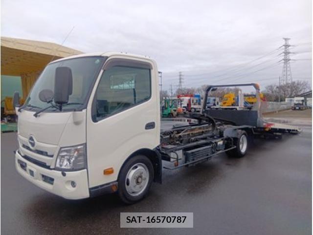 Hino DUTRO 2023-09 3714036-5