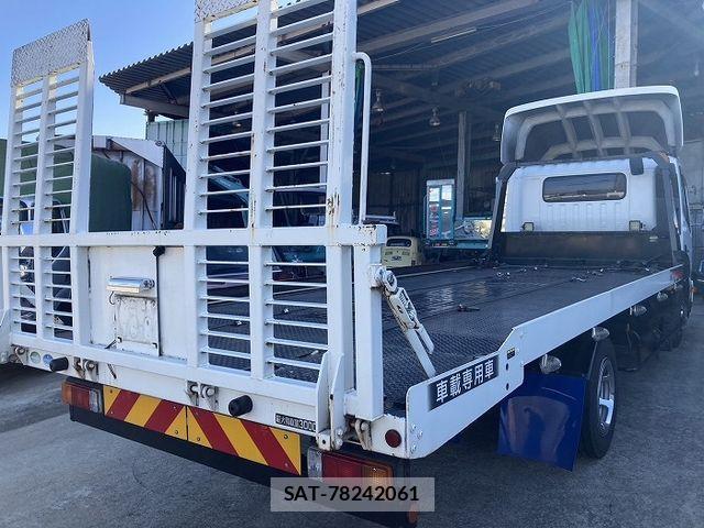 Hino DUTRO 2014-01 3767947-10
