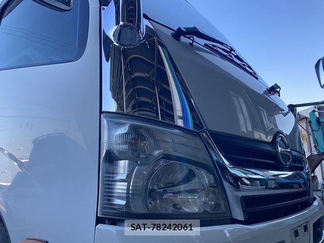 Hino DUTRO 2014-01 3767947-13