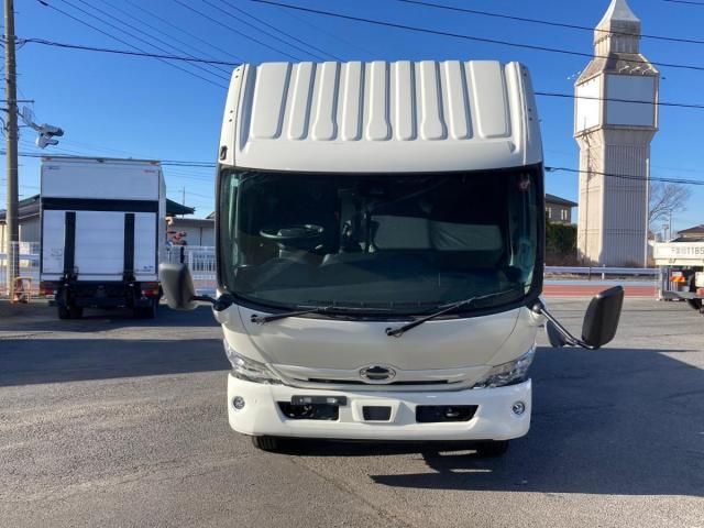 Hino DUTRO 2023-11 3847198-21