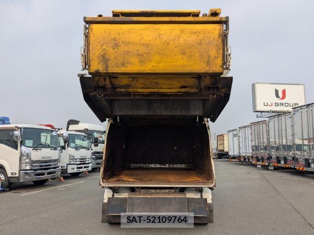 Hino DUTRO 2019-02 3905160-11