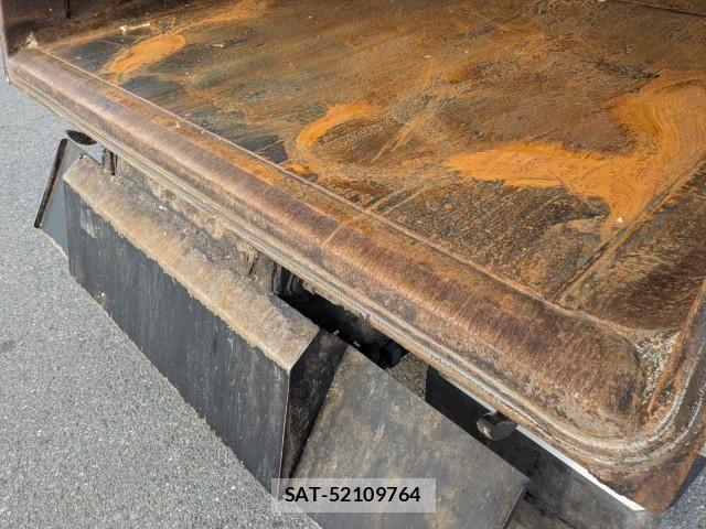 Hino DUTRO 2019-02 3905160-13