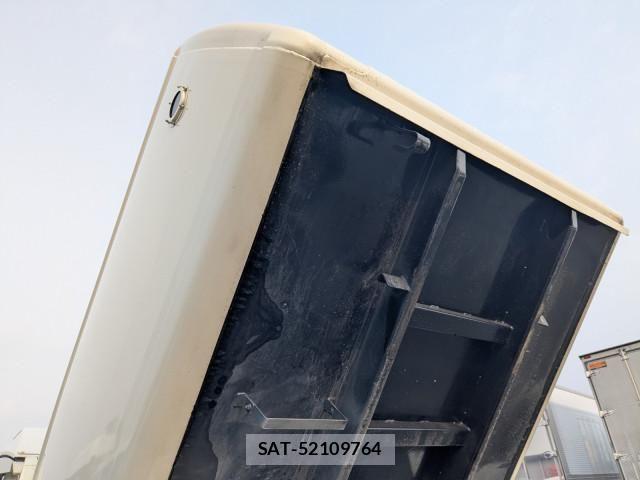 Hino DUTRO 2019-02 3905160-19