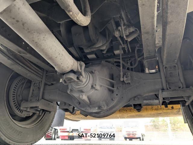 Hino DUTRO 2019-02 3905160-27