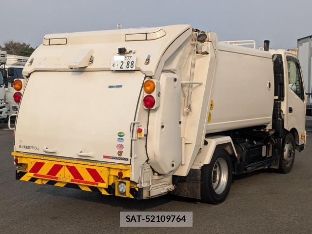 Hino DUTRO 2019-02 3905160-3