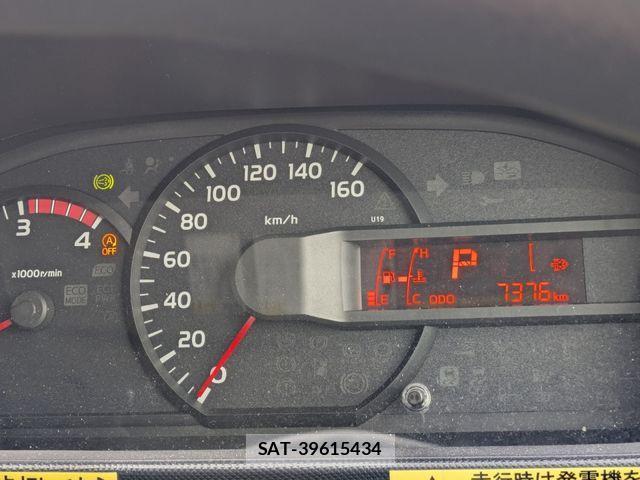 Hino DUTRO 2018-10 3905164-23