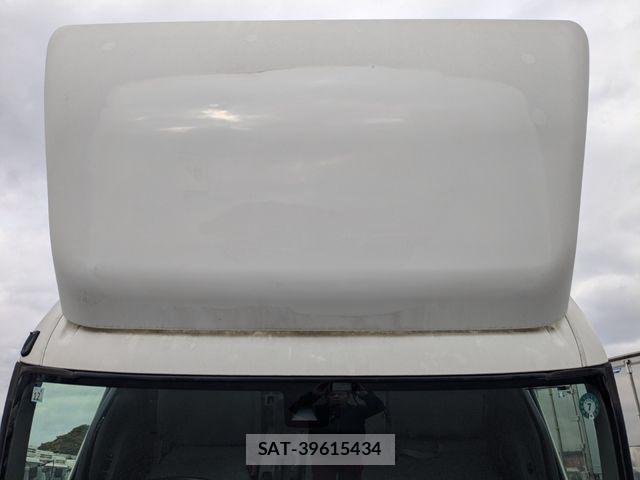 Hino DUTRO 2018-10 3905164-25