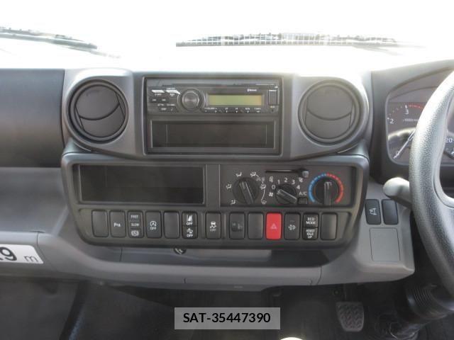 Hino DUTRO 2024-07 3905137-10