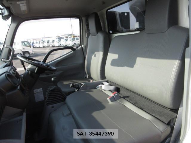Hino DUTRO 2024-07 3905137-14