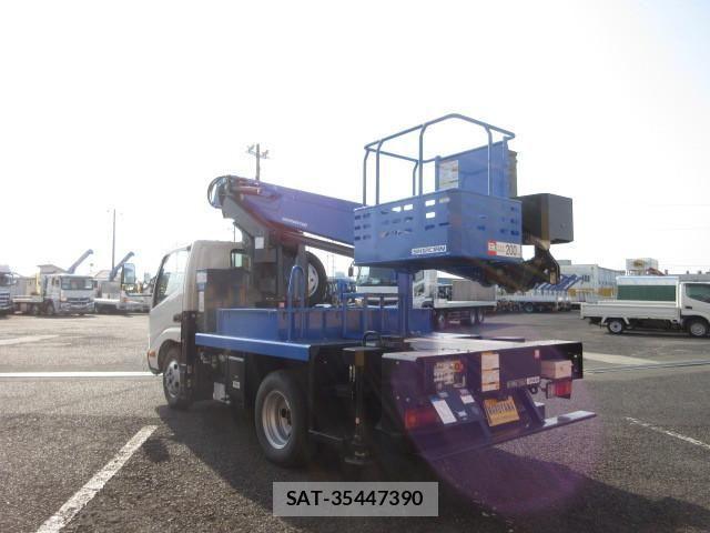 Hino DUTRO 2024-07 3905137-2
