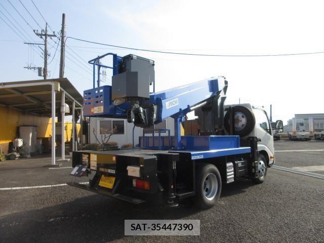Hino DUTRO 2024-07 3905137-3