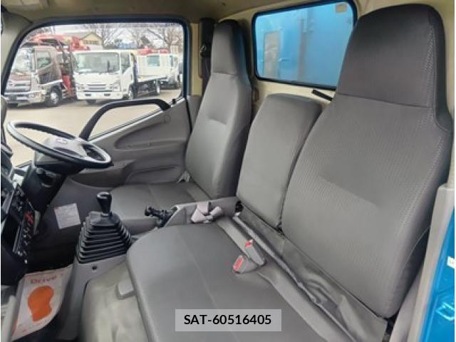 Hino DUTRO 2018-12 4041347-24