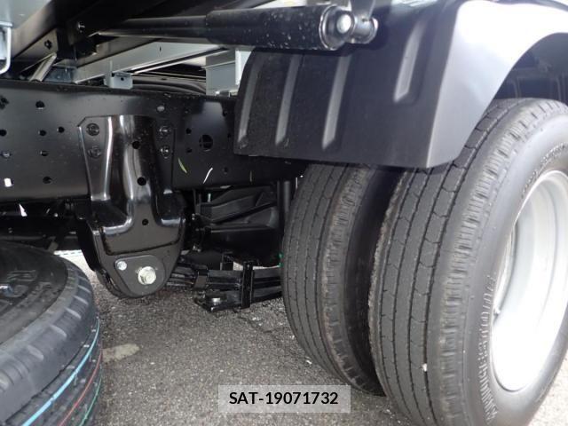 Hino DUTRO 2025-08 4041362-9