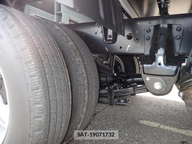 Hino DUTRO 2025-08 4041362-6