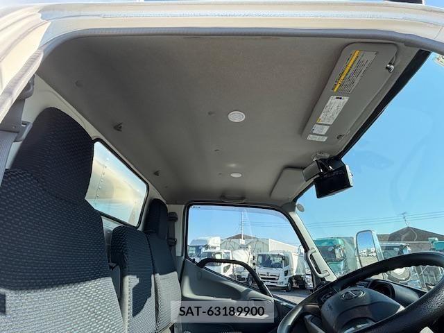 Hino DUTRO 2022-02 4041366-21