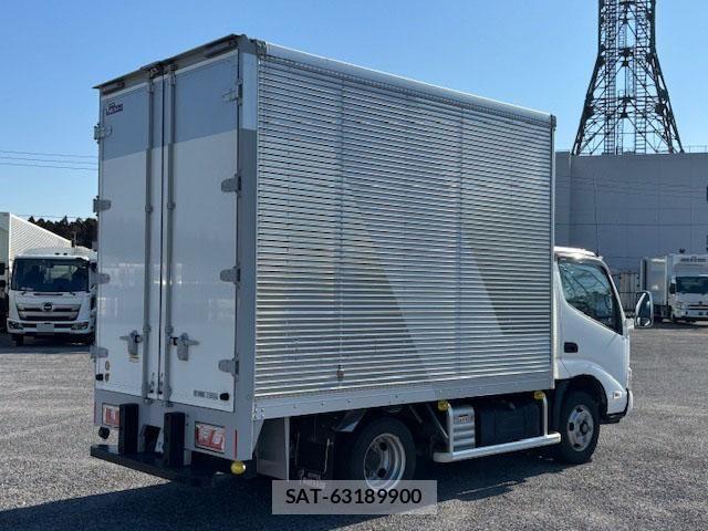 Hino DUTRO 2022-02 4041366-2
