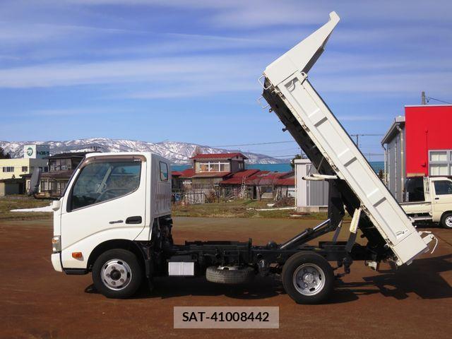 Hino DUTRO 2011-08 4109232-4