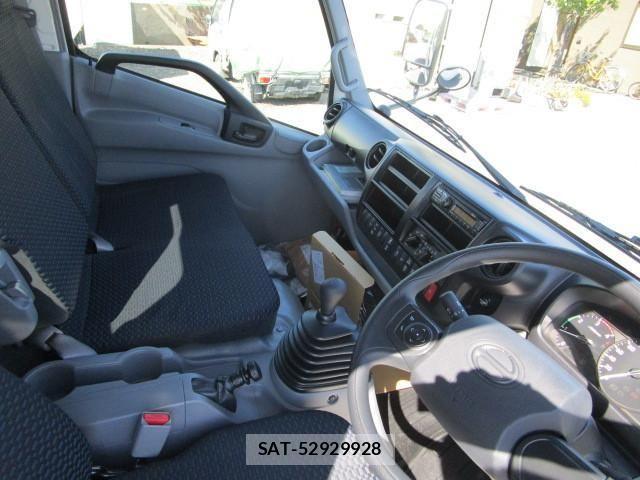 Hino DUTRO 2024-10 4109156-11