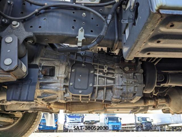 Hino DUTRO 2023-03 4109163-25