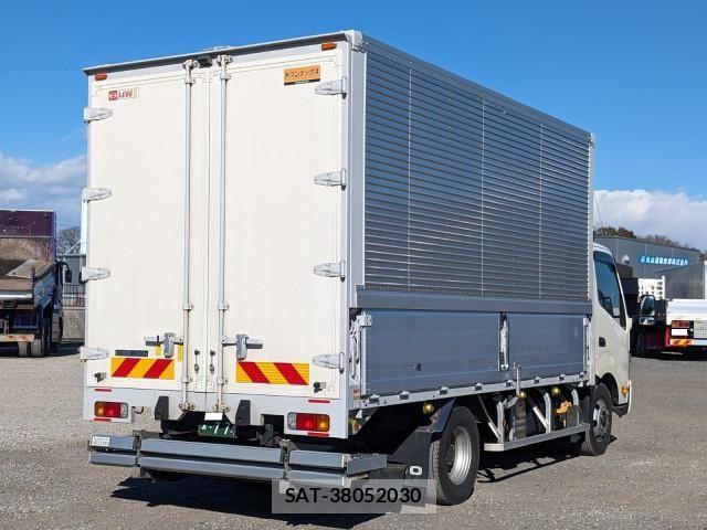 Hino DUTRO 2023-03 4109163-4