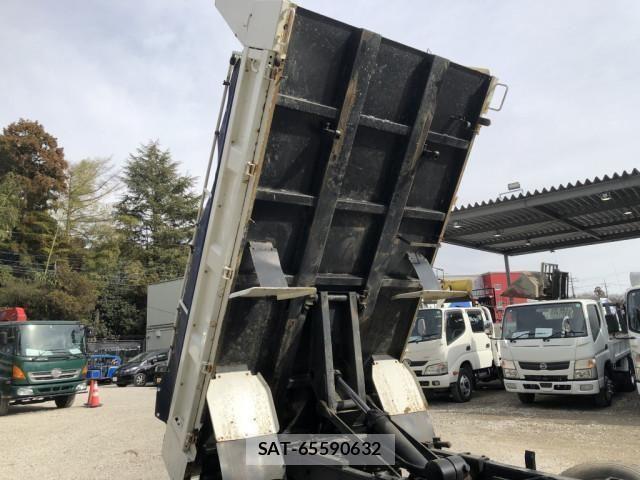 Hino DUTRO 2012-07 4109235-12