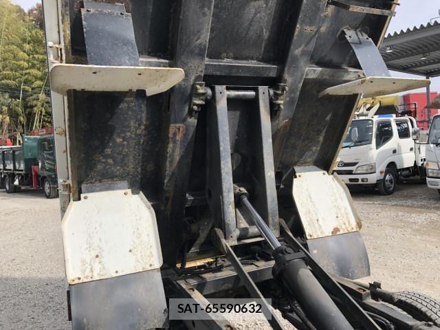 Hino DUTRO 2012-07 4109235-14