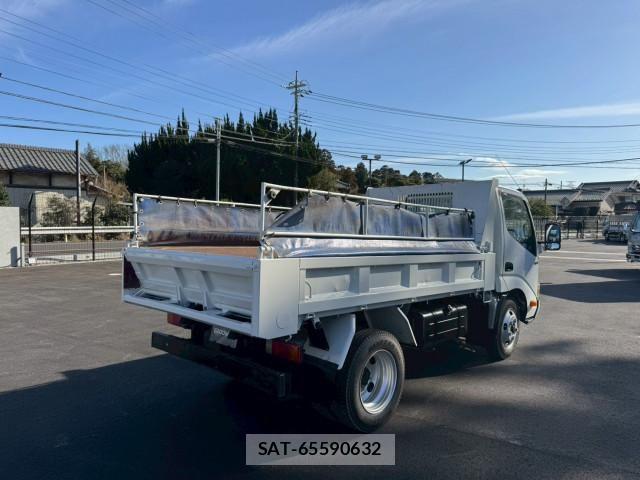 Hino DUTRO 2012-07 4109235-2