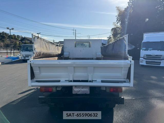 Hino DUTRO 2012-07 4109235-7