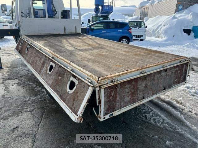 Hino DUTRO 2012-05 4109210-9
